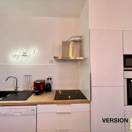 Version Sud- Moderne Proche Gare Apartment